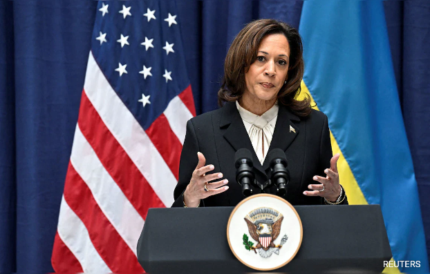 Nữ Phó Tổng thống Mỹ Kamala Harris sinh ngày 20/10/1964 tại Oakland, bang California, Mỹ. Mẹ của bà là Shyamala Gopalan Harris - một chuyên gia nghiên cứu ung thư người Ấn Độ, còn cha của bà, ông Donald J. Harris - một nhà kinh tế học người Mỹ gốc Jamaica. Ảnh: Reuters.