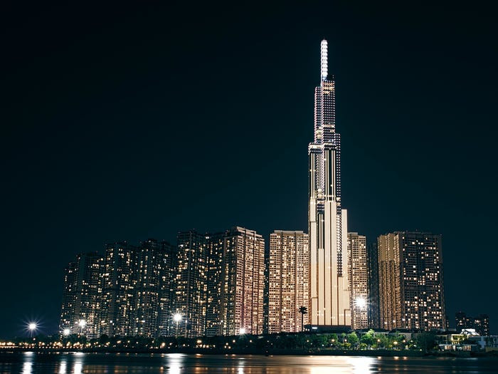 Vincom Landmark 81 cao 461,2 mét ở thành phố Hồ Chí Minh, Việt Nam, nằm trong top 15 tòa nhà cao nhất thế giới hiện nay.