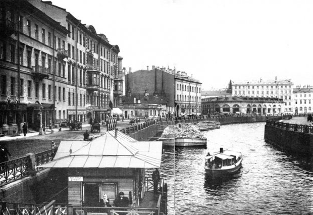 Saint Petersburg là thành phố của những con kênh chằng chịt. Ảnh chụp năm 1905.