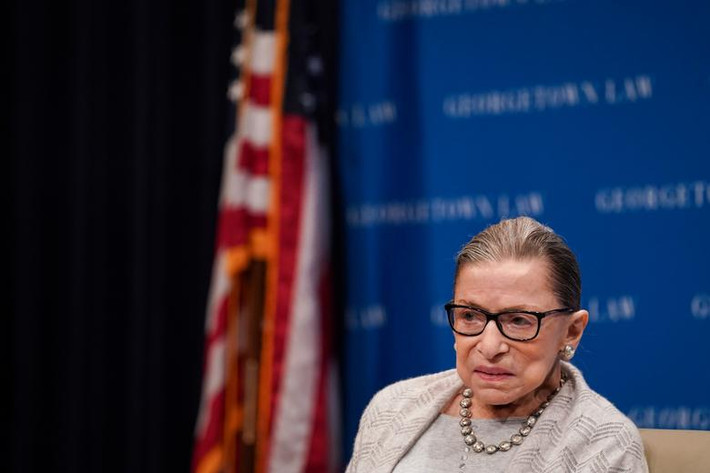 Thẩm phán Ruth Bader Ginsburg tham dự một buổi thảo luận tại Trung tâm Đại học Luật Georgetown ở Washington ngày 12/9/2019.