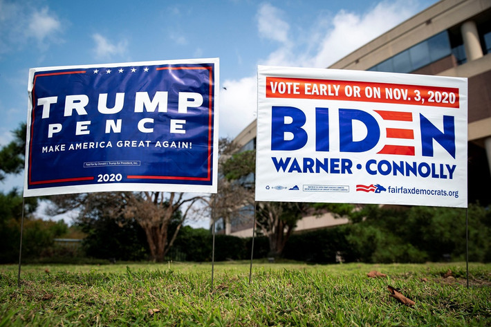 Trên Twitter, ông Trump kêu gọi cử tri Virginia đi bỏ phiếu, nói "chúng ta sẽ giành chiến thắng. Theo Advertising Analytics, ông Trump hoàn toàn không quảng cáo trên truyền hình tại bang này trong mùa bầu cử năm nay. Ảnh: Reuters.