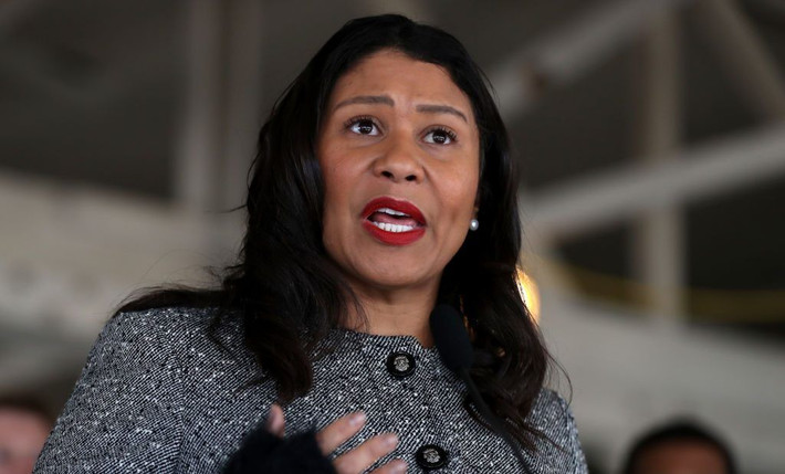 Thị trưởng San Francisco London Breed tuyên bố tình trạng khẩn cấp tại San Francisco vào cuối tháng 2/2020, dù khi đó thành phố này vẫn chưa xác nhận trường hợp nào nhiễm COVID-19. Ảnh: NewsOne.