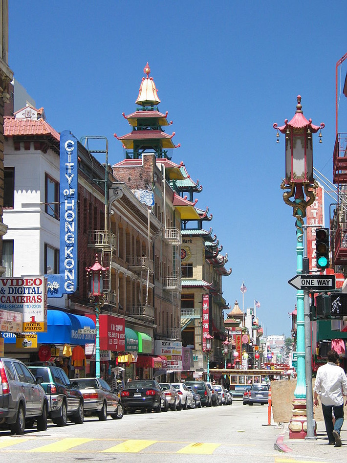 Phố Tàu ở San Francisco là phố Tàu lâu đời nhất và là một trong những phố Tàu lớn nhất tại Bắc Mỹ. Ảnh: Wikipedia. Mời độc giả xem thêm video: Cách nhận biết người có biểu hiện nhiễm virus corona (Nguồn video: VTC1)