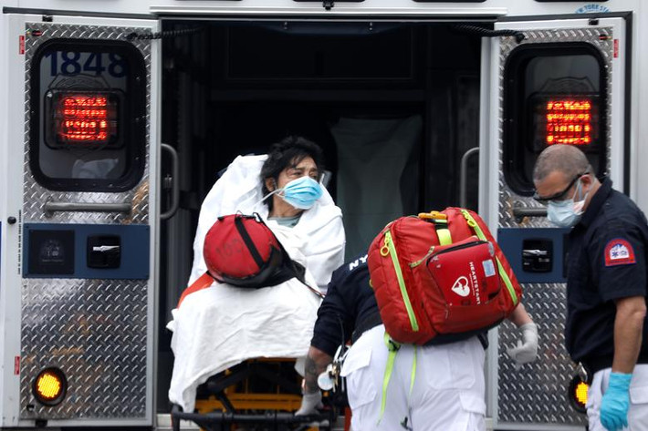 Riêng tại thành phố New York ghi nhận hơn 81.800 trường hợp nhiễm virus corona chủng mới, gần bằng tổng số người nhiễm ở Trung Quốc.
