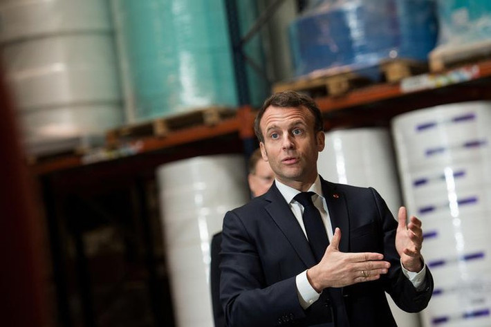 Trước tình hình dịch COVID-19 còn diễn biến phức tạp, Tổng thống Pháp Emmanuel Macron hôm 13/4 đã tuyên bố tiếp tục kéo dài thời gian phong tỏa ở nước này đến ngày 11/5 tới. Mời độc giả xem thêm video: WHO chính thức đặt tên cho virus corona mới là SARS-CoV-2 (Nguồn video: VTC1)