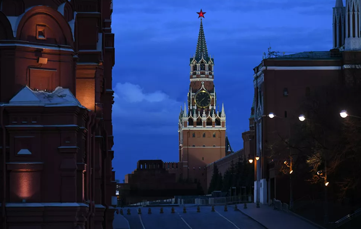 Tháp Spasskaya khi màn đêm buông xuống.