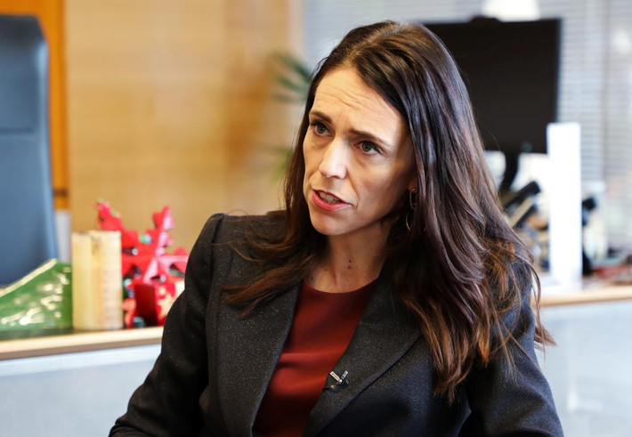Ngày 26/4, Thủ tướng Jacinda Ardern khẳng định New Zealand đã "giành chiến thắng" trong cuộc chiến chống COVID-19 và bắt đầu nới phong tỏa. Tuy nhiên, bà Ardern cũng cảnh báo New Zealand vẫn chưa thể chắc chắn đã loại bỏ hoàn toàn sự lây lan của virus. Ảnh: Reuters.