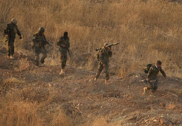 Được biết, kể từ khi chiến dịch giải phóng Mosul bắt đầu, hơn 100 nghìn dân thường đã tháo chạy khỏi thành phố này. (Nguồn ảnh: Fars News).