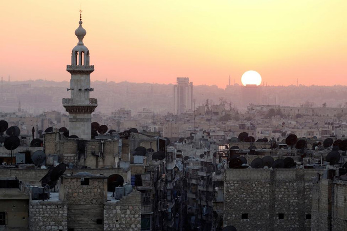 Quang cảnh thành phố Aleppo khi mặt trời buông xuống hôm 5/10.