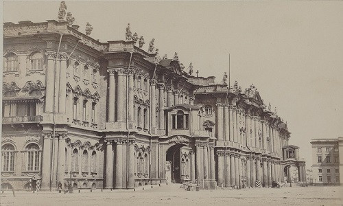 Cung điện Mùa Đông là một trong những công trình kiến trúc nổi tiếng của thành phố St.Petersburg, Nga.