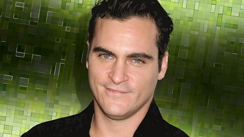 Joaquin Phoenix là một diễn viên, nhà sản xuất, đạo diễn video ca nhạc và nhà hoạt động người Mỹ. Với những đóng góp nghệ thuật của mình, nam diễn viên này đã được trao giải Grammy và một giải Quả cầu Vàng.
