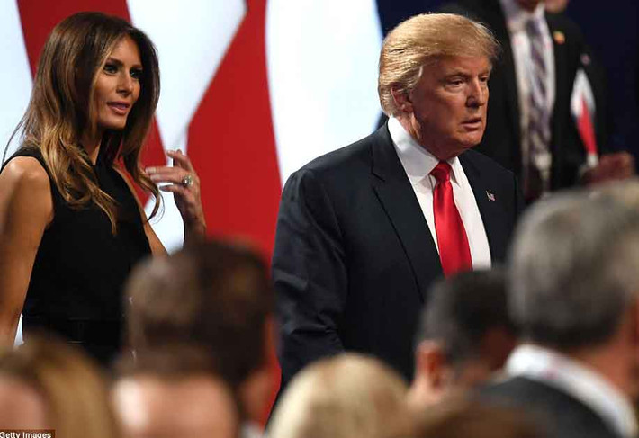 Trong khi đó, ứng viên tổng thống Mỹ của Đảng Cộng hòa Donald Trump xuất hiện với tâm trạng “thất bại” sau cuộc tranh luận. Ảnh: Getty.