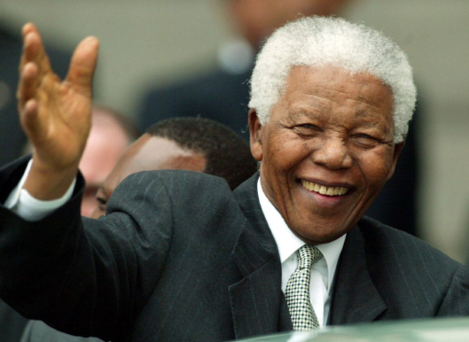 Lúc bắt đầu học Luật tại Đại học Witwatersrand, ông Mandela là sinh viên gốc Phi bản địa duy nhất. Ảnh: TS.