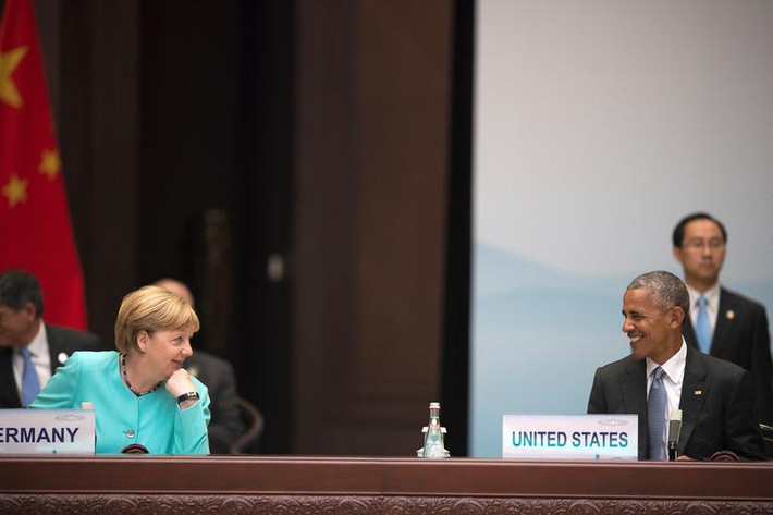 Thủ tướng Merkel trao đổi với Tổng thống Obama trong phiên khai mạc Hội nghị Thượng đỉnh G20 ở Hàng Châu, tỉnh Chiết Giang, Trung Quốc, ngày 4/9/2016.