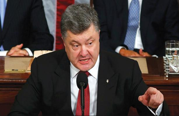 Ông từng đảm nhiệm nhiều chức vụ quan trọng trong bộ máy nhà nước Ukraine. Từ tháng 2/2007 đến tháng 3/2012, ông Poroshenko giữ chức Chủ tịch hội đồng nhà băng quốc gia Ukraina. Ảnh: TM.