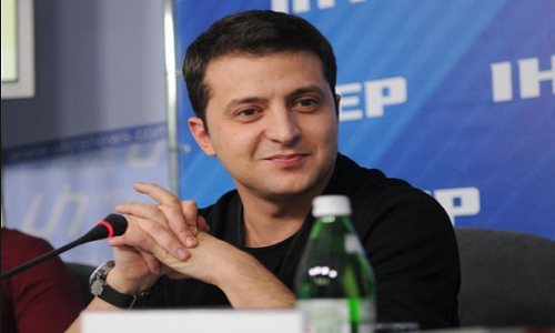 Có thể thấy, diễn viên hài Volodymyr Zelensky hiện là ứng viên hàng đầu trong cuộc bầu cử tổng thống Ukraine khi nhận được sự ủng hộ của đông đảo cử tri. Ảnh: KP.