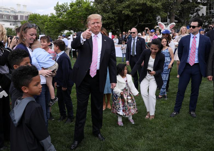 Tổng thống Trump tổ chức cuộc thi lăn trứng Phục sinh tại bãi cỏ phía Nam của Nhà Trắng ngày 22/4.