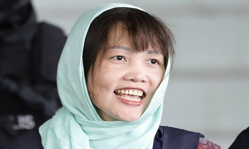 Tại phiên tòa sáng ngày 1/4, công tố viên Malaysia đã đề nghị truy tố Đoàn Thị Hương tội "cố ý gây thương tích bằng biện pháp nguy hiểm" thay cho tội "giết người" trong vụ án giết công dân Triều Tiên Kim Chol. Ảnh: AP.