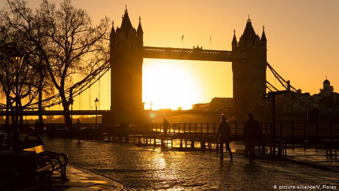 Cầu Tháp nổi tiếng ở thủ đô London, Anh. Mỗi ngày, khoảng 40 nghìn phương tiện di chuyển qua cây cầu này.