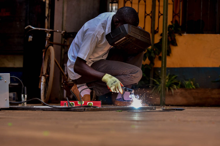 Chính vì vậy, tại các vùng nông thôn ở Uganda hiện nay, những chiếc xe cấp cứu bằng xe đạp hoặc xe máy giúp nhiều người được tiếp cận y tế và chăm sóc sức khoẻ tốt hơn.