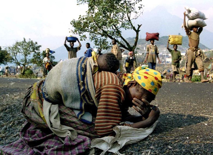 Cuộc thảm sát tại Rwanda chỉ chấm dứt khi chỉ huy quân sự người Tutsi, Paul Kagame, giành được thủ đô Kigali. Được biết, ông Paul Kagame hiện là Tổng thống của Rwanda.
