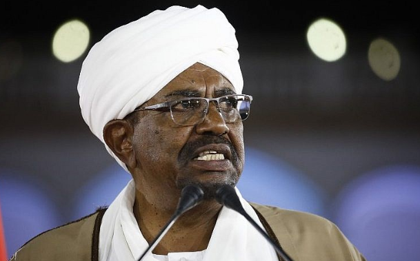 Có thể nói, việc Quân đội Sudan bắt giữ Tổng thống al-Bashir đã đặt dấu chấm hết cho 30 năm cầm quyền của ông al-Bashir. Ảnh: Timesofisrael.