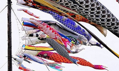 Tại Nhật Bản, Trung Quốc và Hàn Quốc, người dân cũng ăn mừng ngày Tết Đoan Ngọ hàng năm nhưng với những ý nghĩa khác nhau.