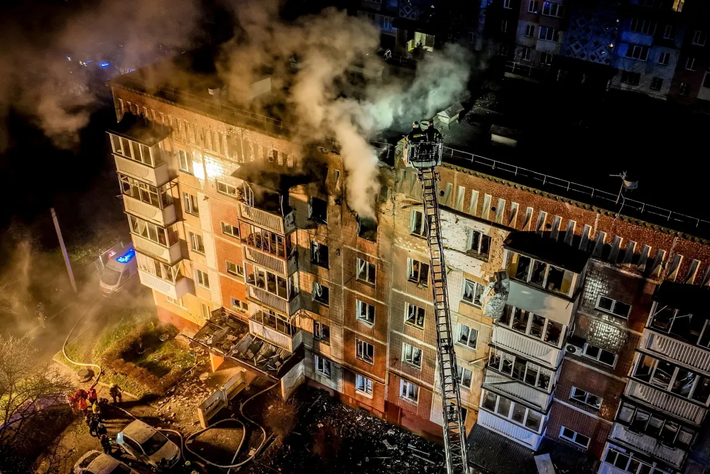 Xung đột Nga - Ukraine đã kéo dài ba năm, gây thương vong cho cả hai bên. Ảnh: Reuters.