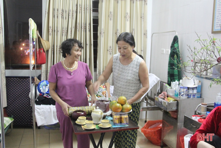 Một số bệnh nhân chuẩn bị đón giao thừa ngay tại bệnh viện.