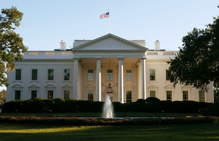 Theo Insider, văn phòng làm việc của Jared là một trong những phòng tốt nhất trong Nhà Trắng. Trước Jared Kushner, các chiến lược gia của cựu Tổng thống Barack Obama đã ở căn phòng này.