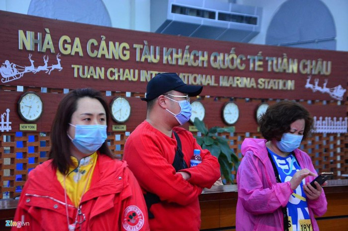 Trước diễn biến phức tạp của virus corona, Quảng Ninh đã cho lắp đặt 14 máy đo thân nhiệt tại các cửa khẩu sẵn sàng báo động đỏ toàn tỉnh nếu phát hiện ca nhiễm bệnh.