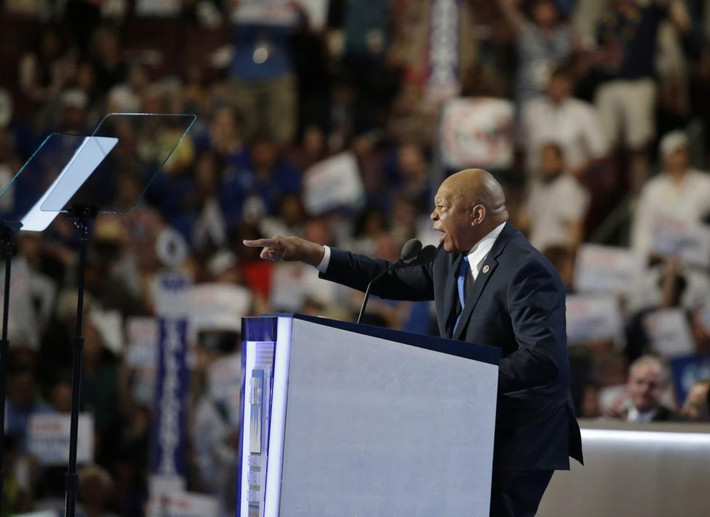 Đại biểu Elijah Cummings.