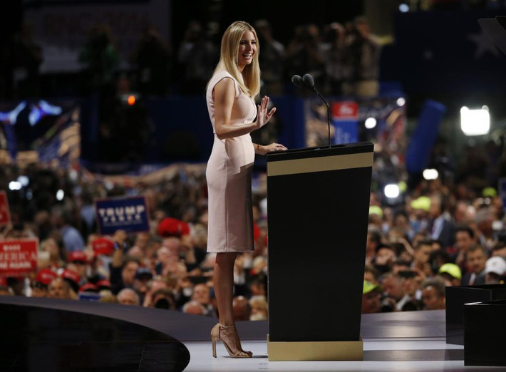 Ivanka Trump, con gái ứng viên Donald Trump, phát biểu tại Đại hội toàn quốc Đảng Cộng hòa ở Cleveland, bang Ohio, ngày 21/7/2016.