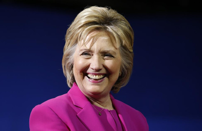 Nụ cười tươi của bà Clinton, ứng viên Tổng thống Mỹ của Đảng Dân chủ.