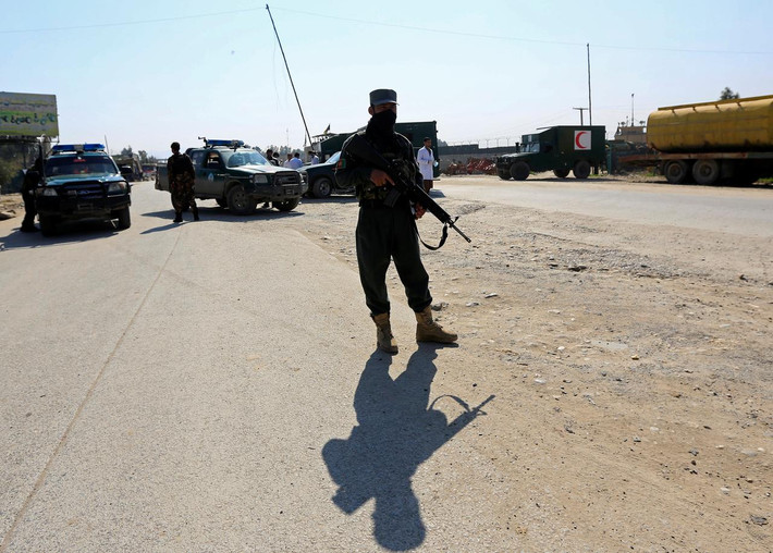 Được biết, các tay súng Taliban đã cố thủ trong cơ sở y tế trên, dẫn đến cuộc giao tranh ác liệt với lực lượng Mỹ và Afghanistan suốt 10 giờ đồng hồ.
