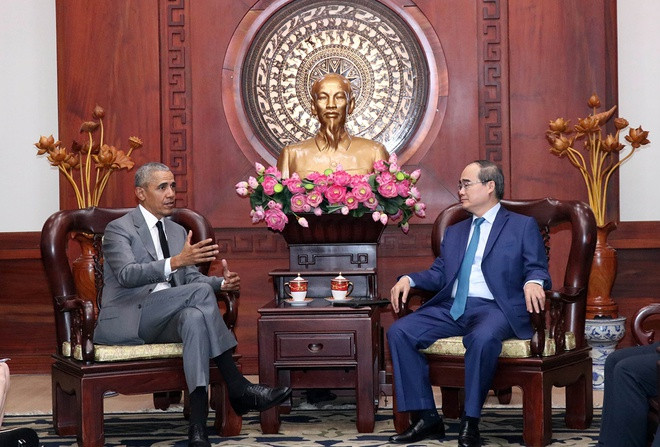 Trong các hoạt động tại Việt Nam lần này, cựu Tổng thống Obama đã có buổi gặp gỡ Bí thư Thành ủy TP.HCM Nguyễn Thiện Nhân chiều 9/12. Ảnh: TTXVN.