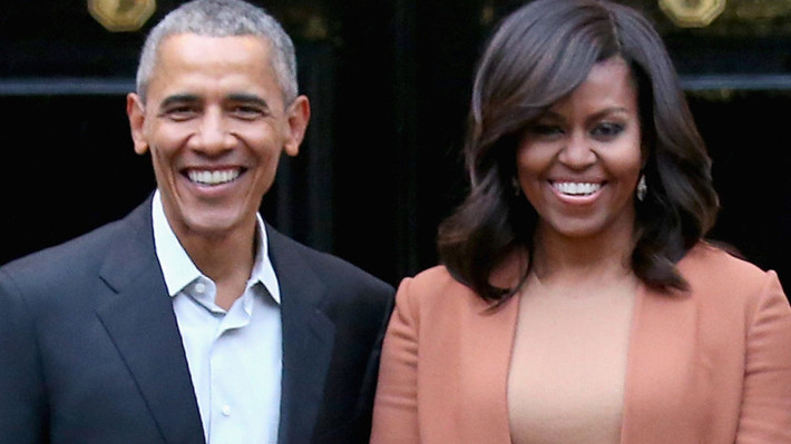Mới đây, cựu Tổng thống Mỹ Barack Obama và phu nhân Michelle Obama đã có chuyến thăm Việt Nam từ ngày 8 đến ngày 11/12/2019 trong khuôn khổ chuyến thăm một số nước châu Á. Được biết, đây là chuyến thăm tới thành phố Hồ Chí Minh đầu tiên của ông Obama kể từ sau khi hết nhiệm kỳ tổng thống vào tháng 1/2017. Ảnh: Essence.