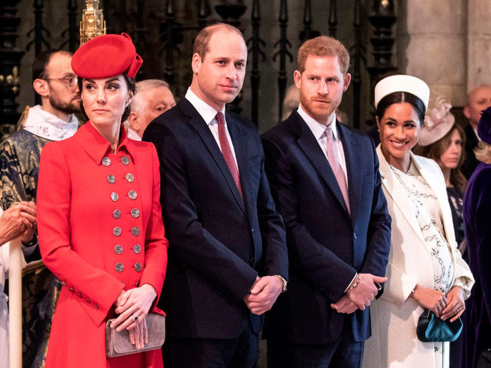 Nhiều khoảnh khắc bị "chụp trộm" của các thành viên gia đình Hoàng gia Anh, trong đó có Hoàng tử William, Công nương Kate Middleton, Hoàng tử Harry và Công nương Meghan Markle,...năm vừa qua đã được trang Insider đăng tải. (Nguồn ảnh: Business Insider)
