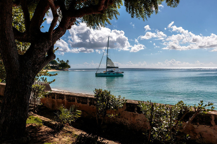 Khung cảnh êm đêm trên biển Barbados.