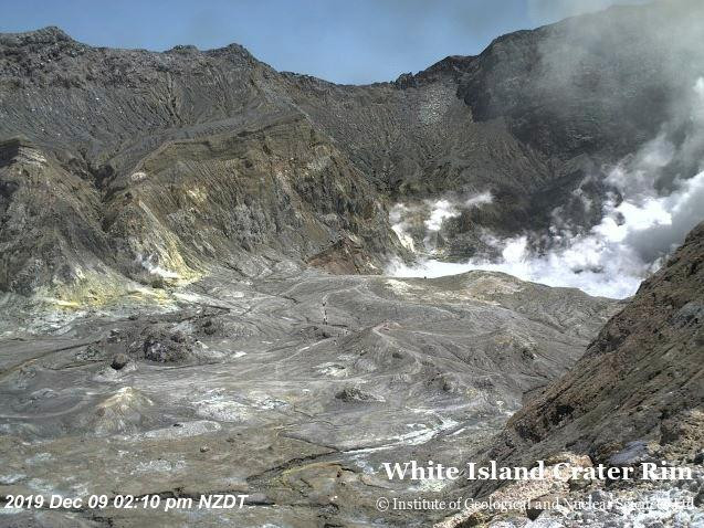 Nhà chức trách New Zealand cho hay, 23 người đã được đưa ra khỏi đảo White ngay sau khi vụ phun trào xảy ra, nhưng 5 người tử vong sau đó.