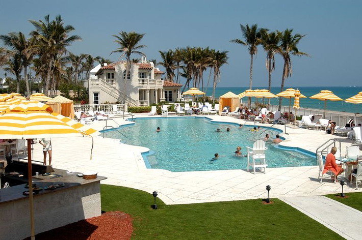 Khu nghỉ dưỡng Mar-a-Lago còn được biết đến với cái tên “Nhà Trắng mùa đông”. Ảnh: TC.