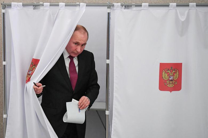 Trong cuộc tổng tuyển cử hôm 18/3/2018, Tổng thống Nga Vladimir Putin đã giành chiến thắng áp đảo với 76,6% số phiếu bầu, lập kỷ lục về số lượng người ủng hộ trong lịch sử nước Nga thời hậu Xô viết. Ông sẽ nắm giữ cương vị này đến năm 2024.