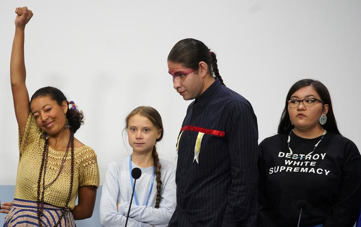 Thunberg tham dự một buổi họp báo tại COP25 ở Madrid, Tây Ban Nha, ngày 9/12. Ảnh: Reuters.