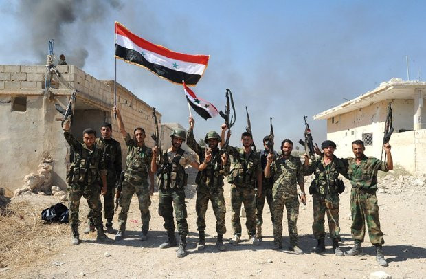 "Giao tranh ác liệt giữa Quân chính phủ Syria và phiến quân IS đã diễn ra gần nhà ga T3 và đập Avirez ở phía đông Badiyeh. Nhiều tay súng khủng bố đã bỏ mạng và bị thương", nguồn tin cho hay. Ảnh: TT.