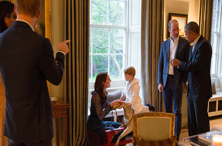 Hoàng tử Harry và Công nương Markle sẽ là "hàng xóm" của vợ chồng Hoàng tử William. Họ cũng sống trong Cung điện Kensington. Ảnh: The Week.