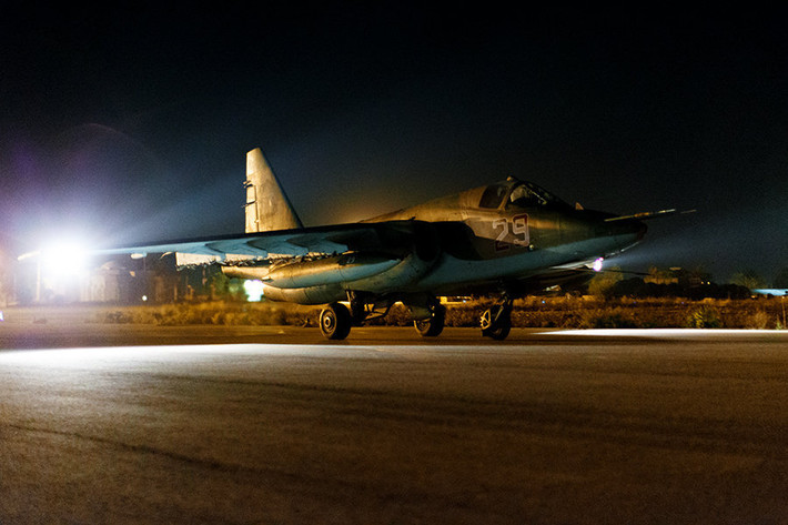 Máy bay tấn công Sukhoi Su-25SM tham gia chiến dịch không kích mục tiêu IS tại Syria.