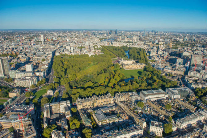 Cung điện Belgravia, Cung điện Buckingham, Công viên Green và St.Jame’s nhìn từ trên cao.