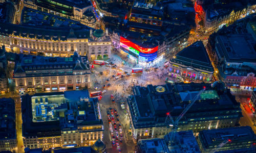 Khu Piccadilly Circus.
