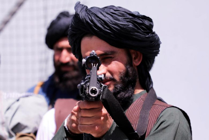 Lực lượng Taliban mới đây tái thành lập Bộ Tuyên truyền Đạo đức và Phòng chống Hành vi xấu xa nhằm "phục vụ đạo Hồi". Ảnh: Reuters.