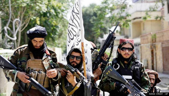 Phát ngôn viên của Taliban Zabihullah Mujahid nói với AP rằng phong trào này sẽ điều tra vụ việc, nhưng sau đó không có thông tin nào khác về vụ giết người trên. Ảnh: AP.